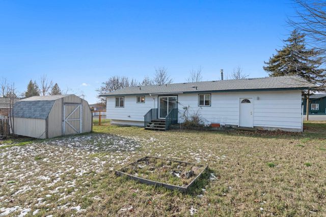 305 Holladay Dr, Cheney, WA 99004