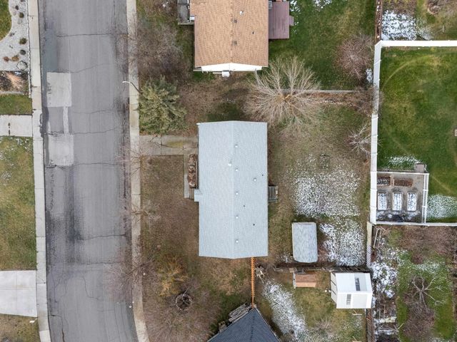 305 Holladay Dr, Cheney, WA 99004