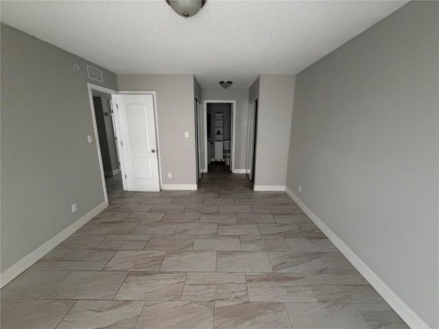2121 S SAN GULLY ROAD 14 - 15, Lakeland, FL 33803