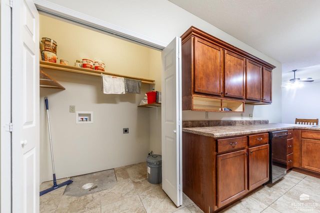 2606 Buttonwood Drive, Manhattan, KS 66502