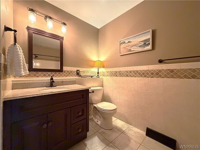 222 Brush Creek Road, Amherst, NY 14221