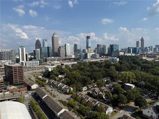 270 17th NW Street 2207, Atlanta, GA 30363