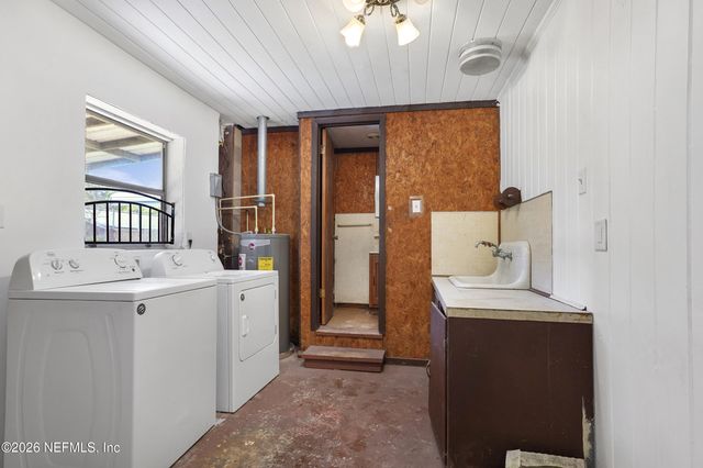1820 ROSELLE Avenue, Palatka, FL 32177
