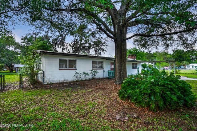 1820 ROSELLE Avenue, Palatka, FL 32177