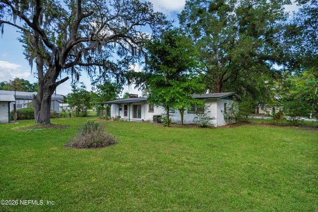 1820 ROSELLE Avenue, Palatka, FL 32177