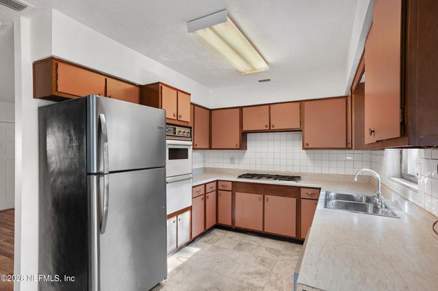 1820 ROSELLE Avenue, Palatka, FL 32177