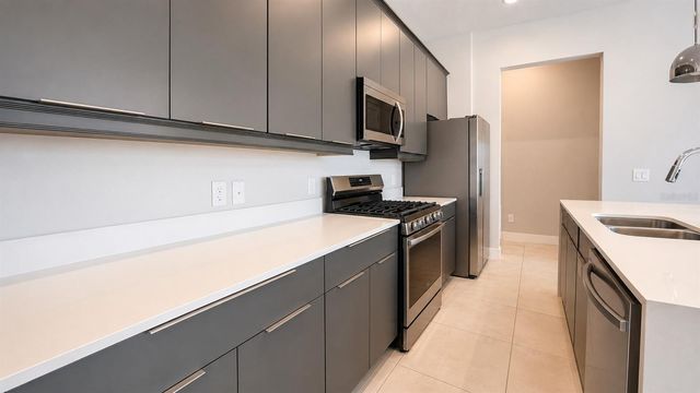 7740 SANDY RIDGE DRIVE 135, Reunion, FL 34747