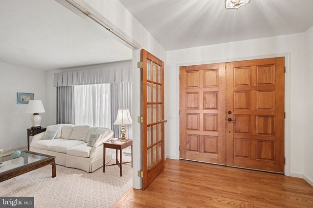 218 OVERLAND LN, Lancaster, PA 17601