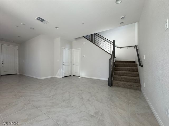 1823 Passerine Street, Las Vegas, NV 89138