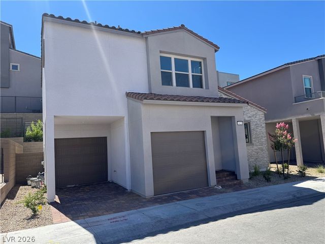 1823 Passerine Street, Las Vegas, NV 89138