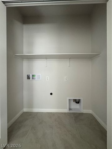 1823 Passerine Street, Las Vegas, NV 89138