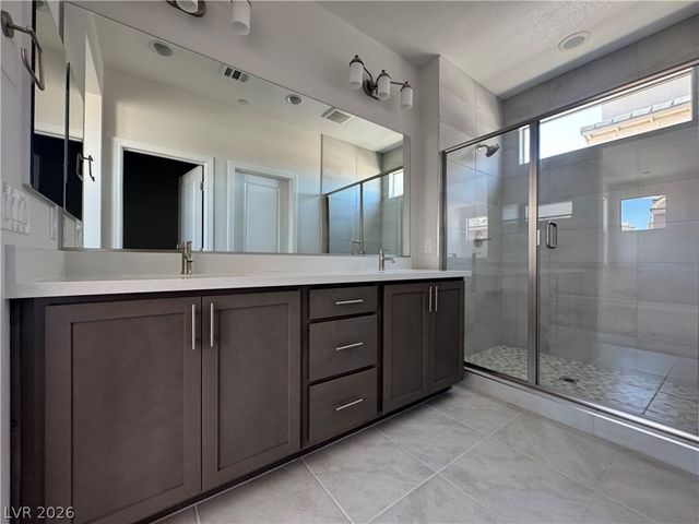 1823 Passerine Street, Las Vegas, NV 89138