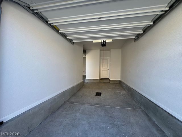1823 Passerine Street, Las Vegas, NV 89138