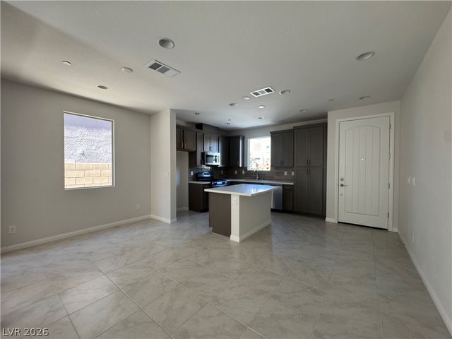 1823 Passerine Street, Las Vegas, NV 89138