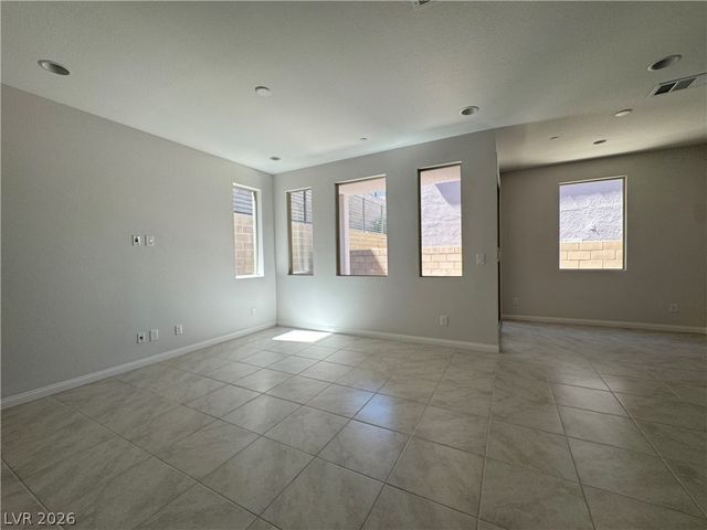 1823 Passerine Street, Las Vegas, NV 89138