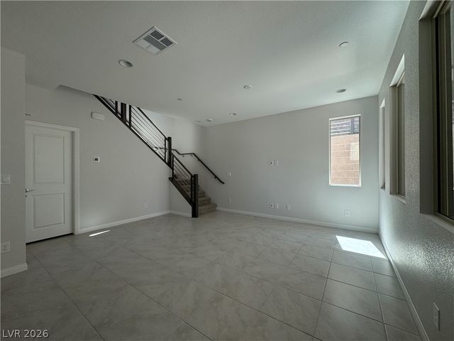 1823 Passerine Street, Las Vegas, NV 89138