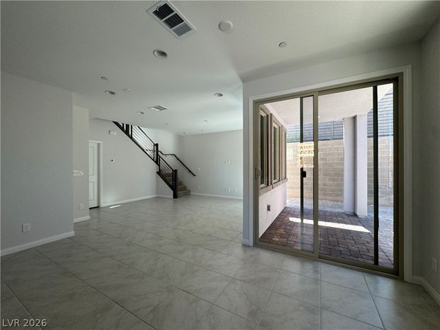 1823 Passerine Street, Las Vegas, NV 89138