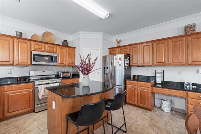 135 Splinter Court, Suwanee, GA 30024