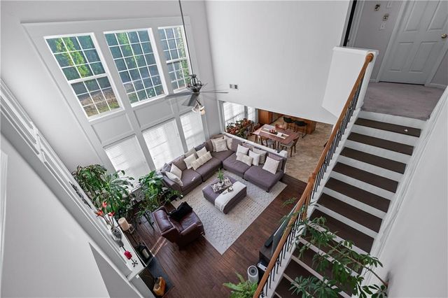 135 Splinter Court, Suwanee, GA 30024