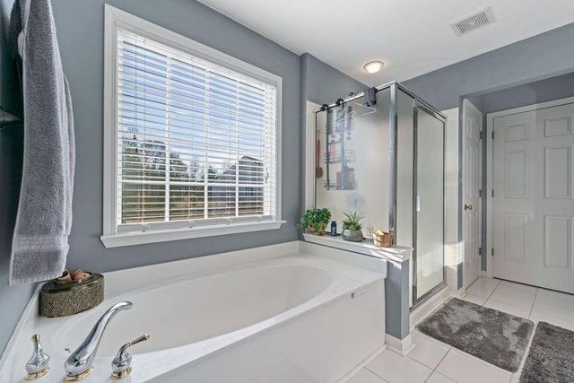 135 Splinter Court, Suwanee, GA 30024