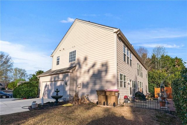 135 Splinter Court, Suwanee, GA 30024