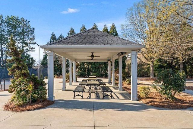 135 Splinter Court, Suwanee, GA 30024