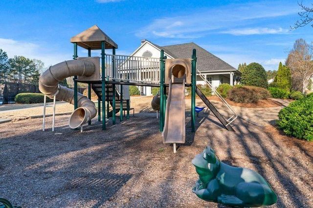 135 Splinter Court, Suwanee, GA 30024