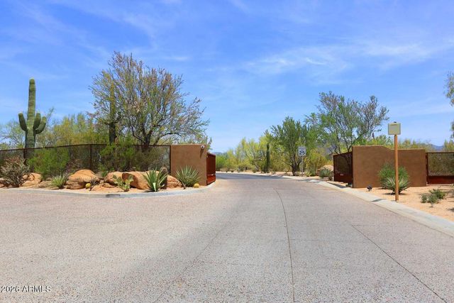5645 E DESERT FOREST Trail, Cave Creek, AZ 85331