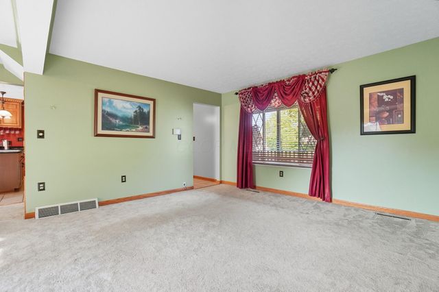 3378 Josephine Circle, Grove City, OH 43123