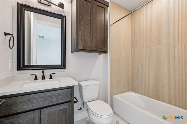 170 Waving Muhly Drive, San Marcos, TX 78666