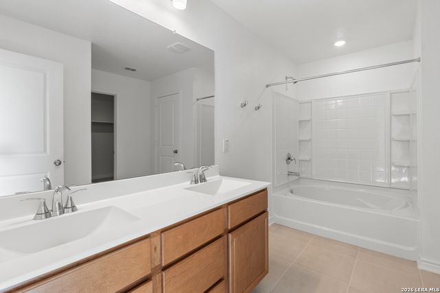 5214 Big Oak Run, Von Ormy, TX 78112