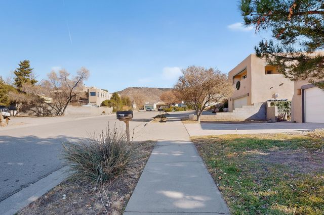 13012 Calle De Sandias NE, Albuquerque, NM 87111