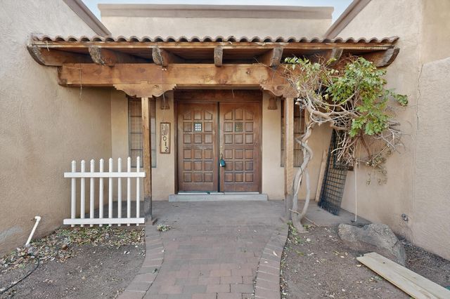 13012 Calle De Sandias NE, Albuquerque, NM 87111