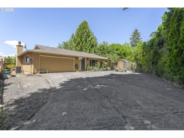 1814 REDWOOD Ct, Forest Grove, OR 97116