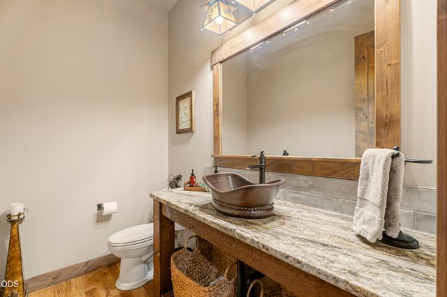 56413 Fireglass Loop 194, Bend, OR 97707