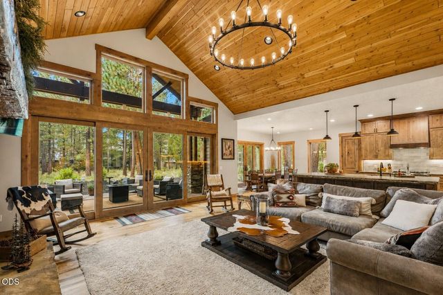 56413 Fireglass Loop 194, Bend, OR 97707