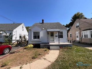 4669 S Detroit Avenue, Toledo, OH 43614