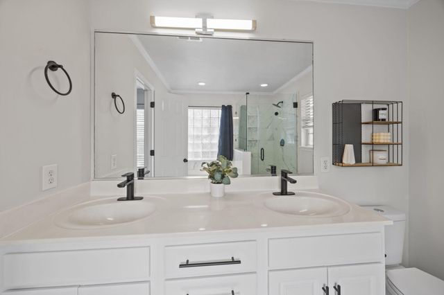 1204 Raptor Drive, Hanahan, SC 29410