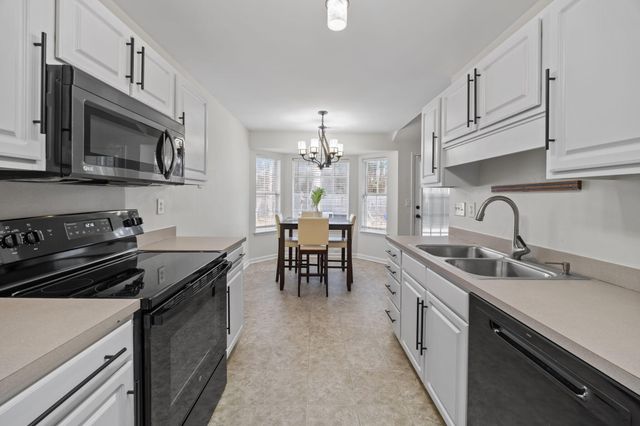 1204 Raptor Drive, Hanahan, SC 29410