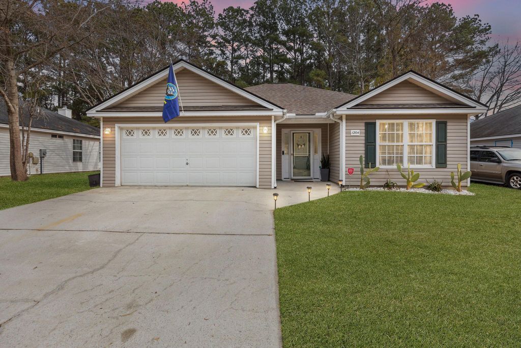 1204 Raptor Drive, Hanahan, SC 29410
