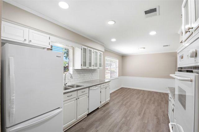 6215 Autumn Arbor Drive, Houston, TX 77092