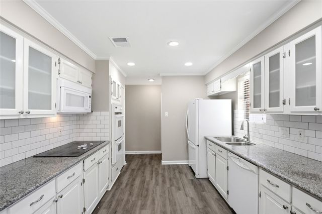 6215 Autumn Arbor Drive, Houston, TX 77092