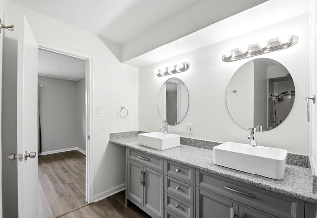 6215 Autumn Arbor Drive, Houston, TX 77092