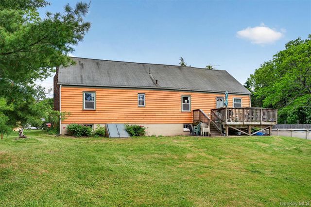 18 Mohin Park, New Hampton, NY 10958