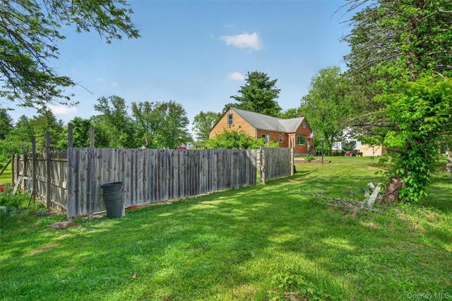 18 Mohin Park, New Hampton, NY 10958
