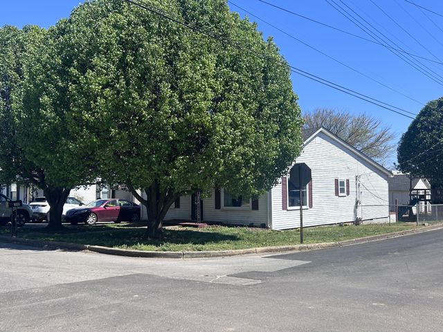 500 N High St, Franklin, KY 42134