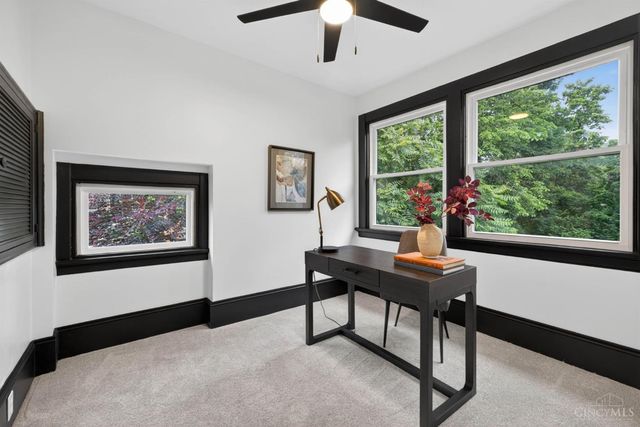 1016 Valley Lane, Cincinnati, OH 45229