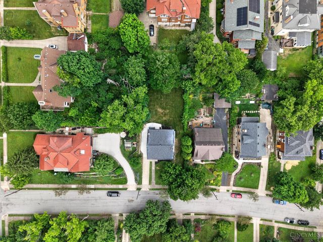 1016 Valley Lane, Cincinnati, OH 45229