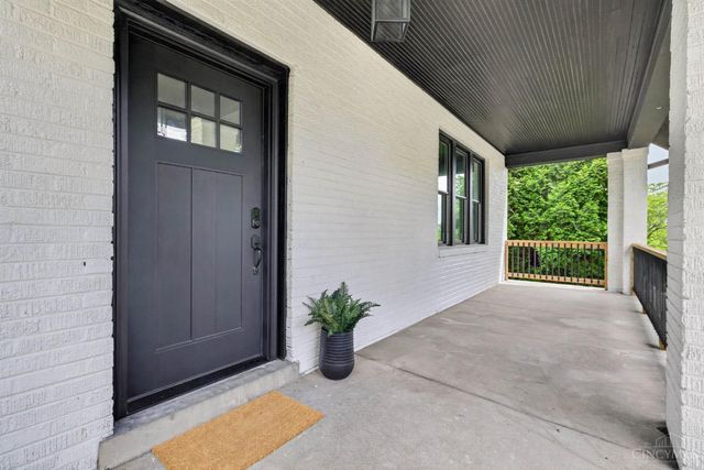 1016 Valley Lane, Cincinnati, OH 45229