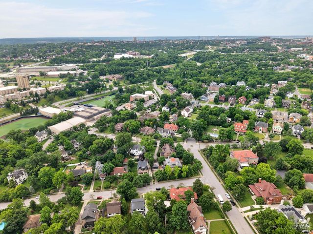 1016 Valley Lane, Cincinnati, OH 45229